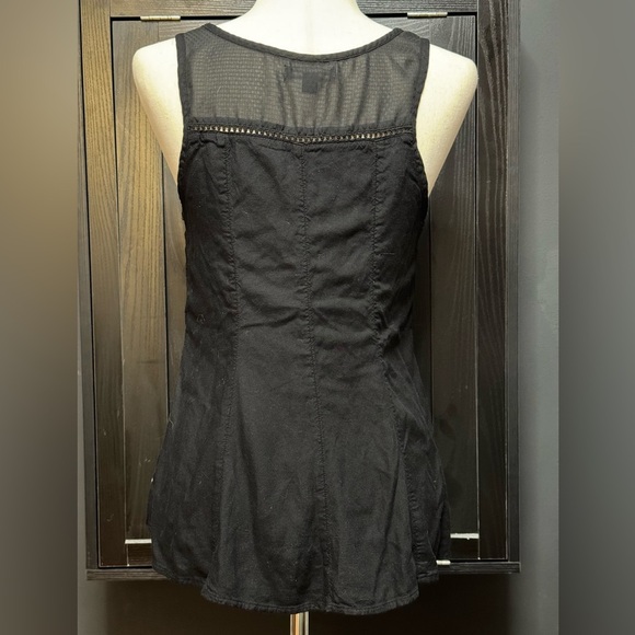 American Eagle Vintage black lighted fitted top. - Picture 3 of 5